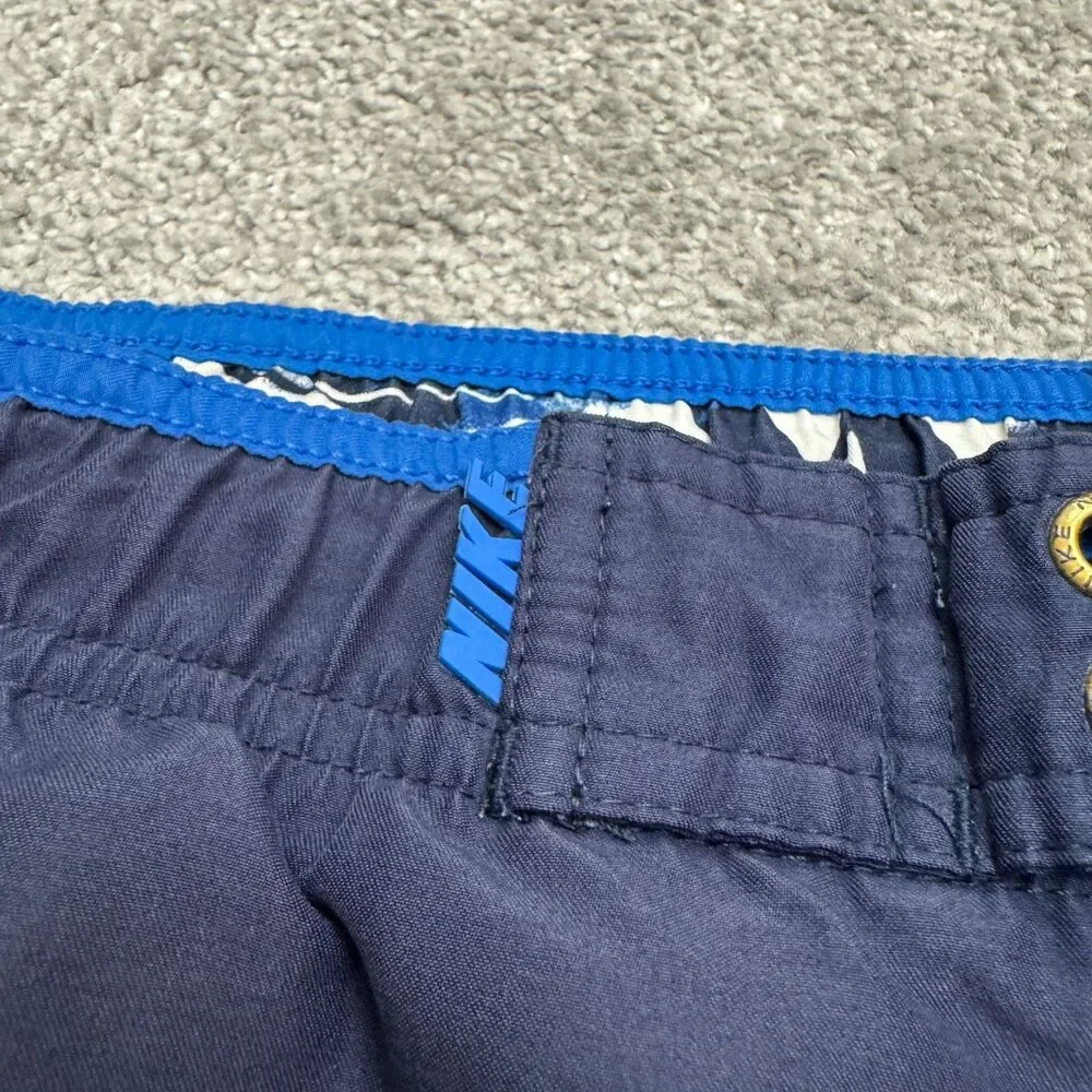 Nike Mesh Lined Board Shorts Swim Trunks Men L Blue Floral Colorblock Drawstring